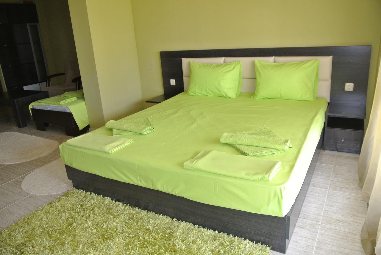 St. Sofia Apartments - Official Rental Napospart Kültér fotó