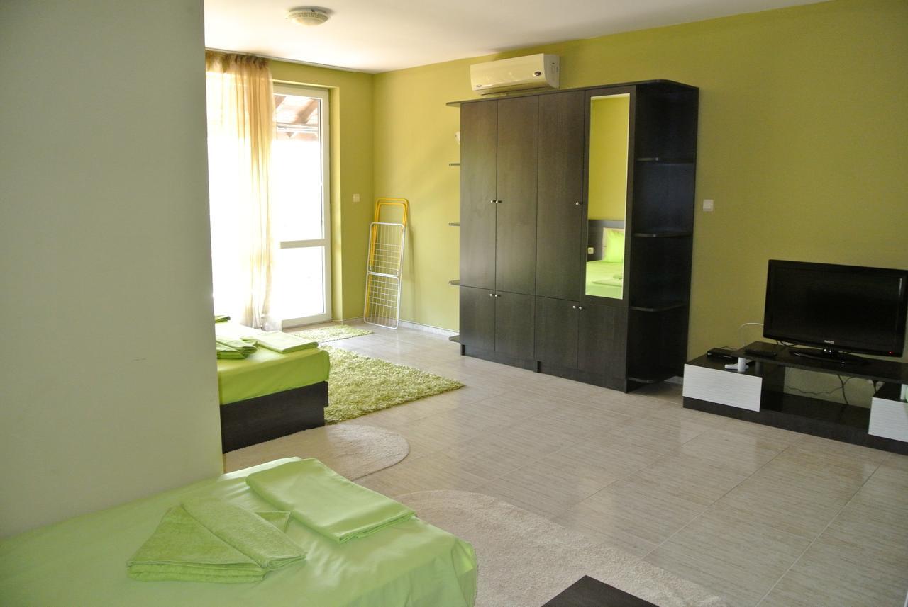 St. Sofia Apartments - Official Rental Napospart Kültér fotó